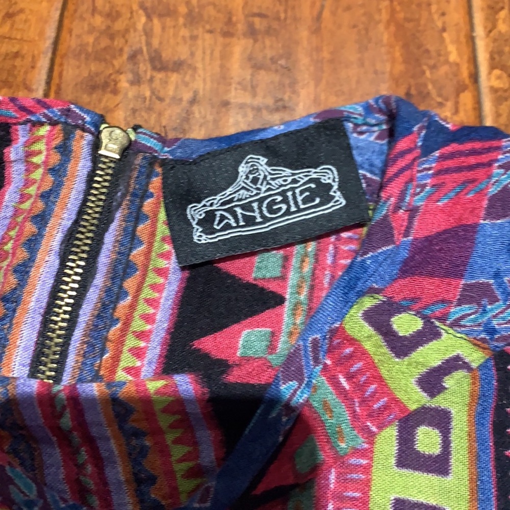 Angie Printed Top - Picture 4 of 6